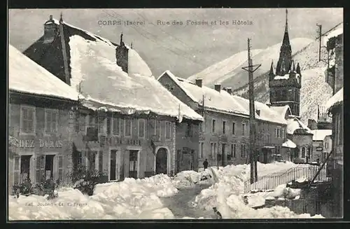 AK Corps, Rue des Fossés et les Hôtels