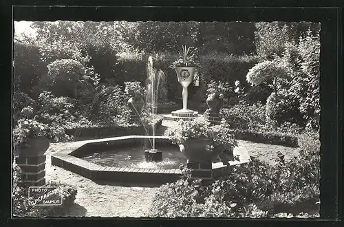 AK Langeais, Family-Hotel La Duchesse Anne, un coin du Jardin