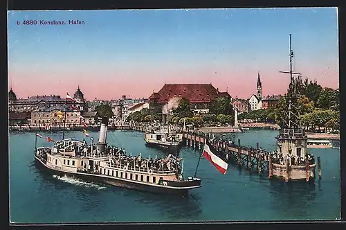 AK Konstanz, Blick auf dem Hafen mit Dampfer