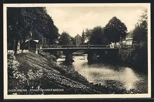 AK Quedlinburg, Stumpfburger Brücke mit Fluss