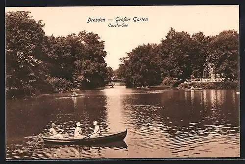 AK Dresden, Grosser Garten, Carola-See mit Boot