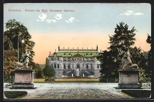 AK Dresden, Palais im Kgl. Grossen Garten mit Statuen