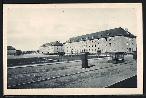 AK Neckarsulm, Kaserne mit Hof und Glashäuschen