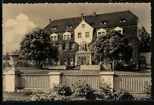 AK Wernsdorf / Erzgeb., Blick auf das Feierabendheim