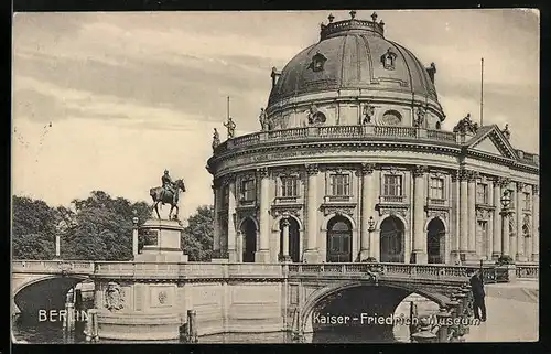 AK Berlin, das Kaiser-Friedrich Museum