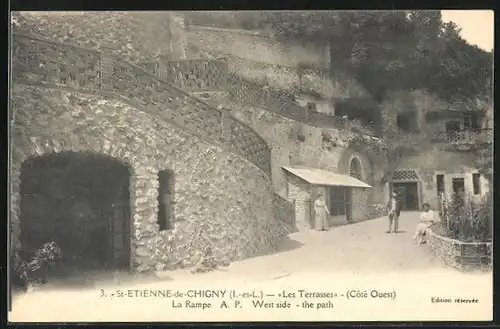 AK Saint-Etienne-de-Chigny, Les Terrasses, la Rampe