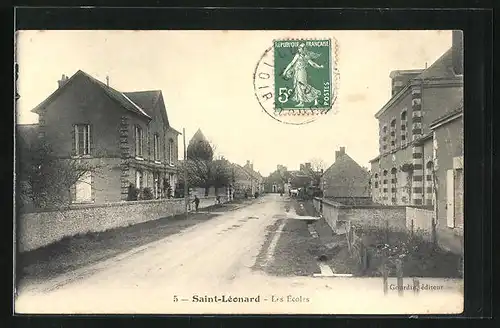 AK Saint Léonard, Les Ecoles