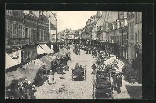 AK Romorantin, la Grande-Rue et le Marché