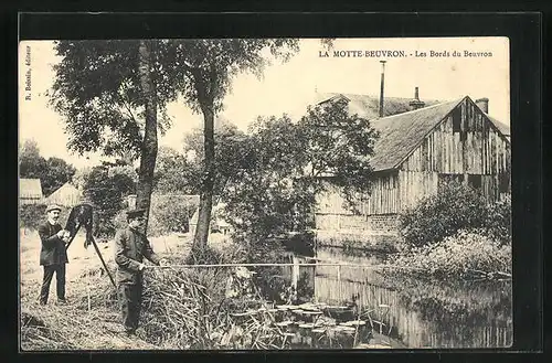 AK La Motte-Beuvron, Les Bords du Beuvron