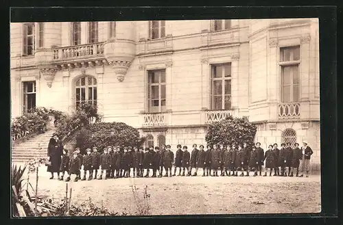 AK Cour-Cheverny, La Sistière, Départ pour la promenade