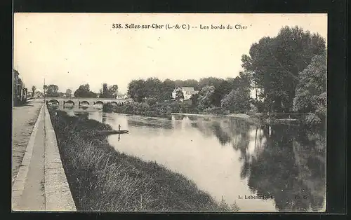 AK Selles-sur-Cher, Les bords du Cher