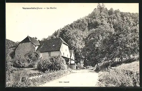 AK Vernantois, La Roche et Maison