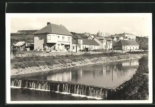 AK Bojkovice, am Flussufer, Blick zum Steinmetz