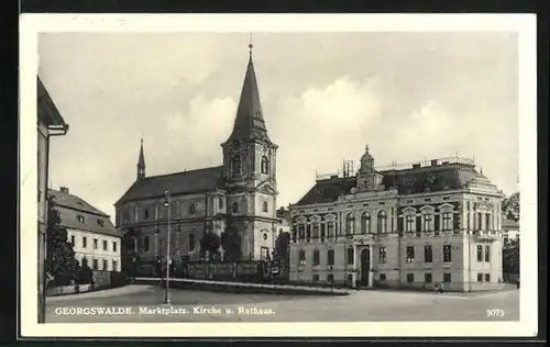 AK Georgswalde, Marktplatz, Kirche und Rathaus