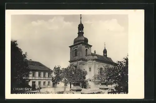 AK Chorusice, Kostel - Blick zur Kirche