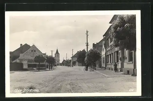 AK Libice nad Cidlinou, Strassenpartie zur Kirche