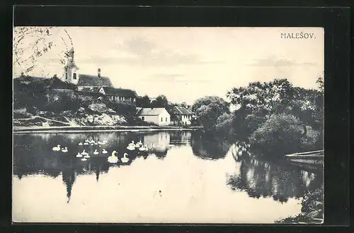 AK Malesov, Blick zum Ort am Wasser