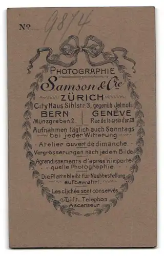 Fotografie Samson & Cie, Zürich, Portrait junge Dame im hübschen Kleid mit Herzkette