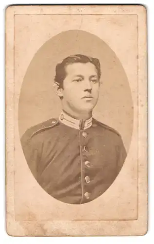 Fotografie H. Ranft, Dresden, Junger Soldat in Uniform