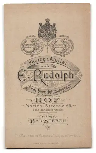 Fotografie E. Rudolph, Hof, Portrait junger Mann mit Seitenscheitel