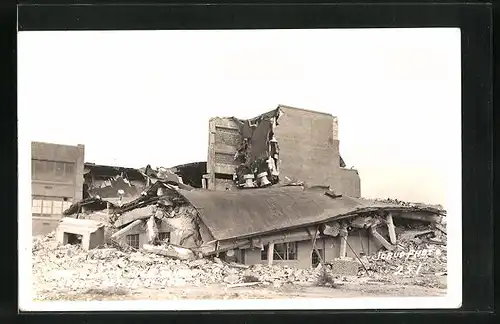 Foto-AK Helena, MT, New Helena High School zerstört durch Erdbeben 1935