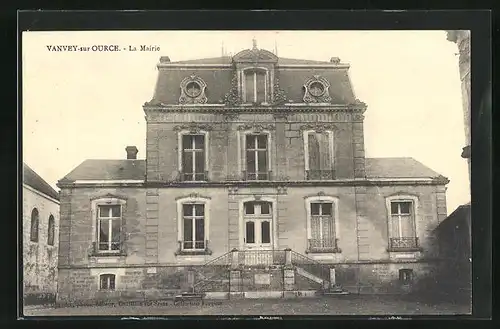 AK Vanvey-sur-Ource, La Mairie
