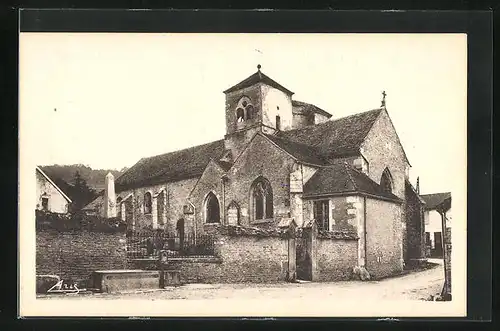 AK Boux-s-Salmaise, L`Église et le Monument aux Morts, Kirche