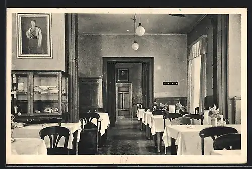 AK Erfurt, Gaststätte Restaurant Kaffeetrichter A. Meyn, Arnstaedterstrasse 30, Innenansicht mit Portrait