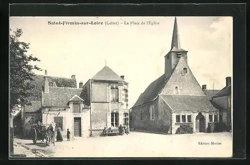 AK Saint-Firmin-sur-Loire, La Place de l`Eglise