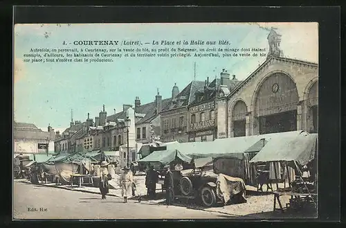 AK Courtenay, La Place et la Halle aux Blés