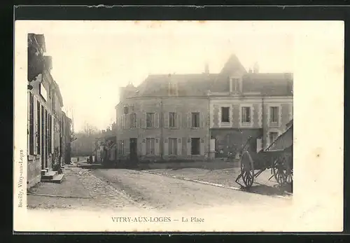 AK Vitry-aux-Loges, La Place