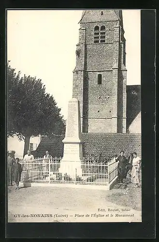 AK Gy-les-Nonains, Place de l`Église et le Monument
