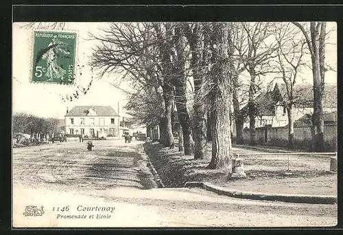 AK Courtenay, Promenade er Ecole
