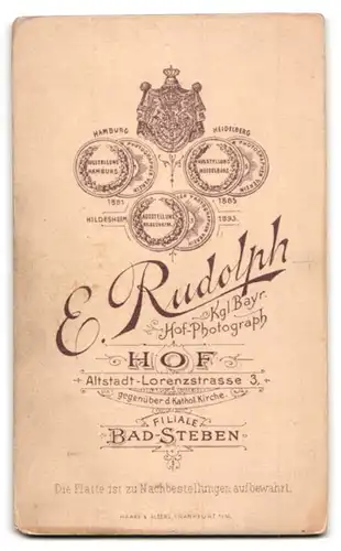 Fotografie E. Rudolph, Hof, Portrait hübsch gekleidetes Kinderpaar sich an der Hand haltend