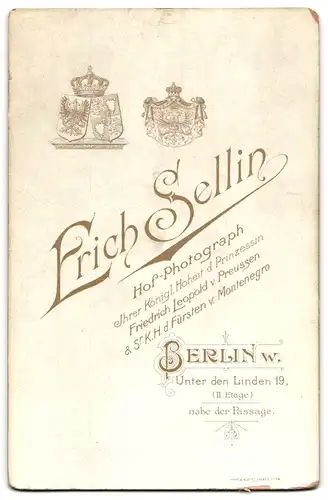 Fotografie Erich Sellin, Berlin, Paar in eleganter Kleidung