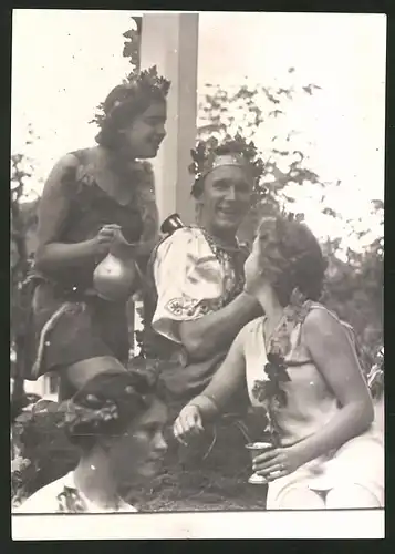 Fotografie Ansicht Baden /Wien, Fest der Traube - 2000 Jahre ostmärkischer Weinbau, Bacchus