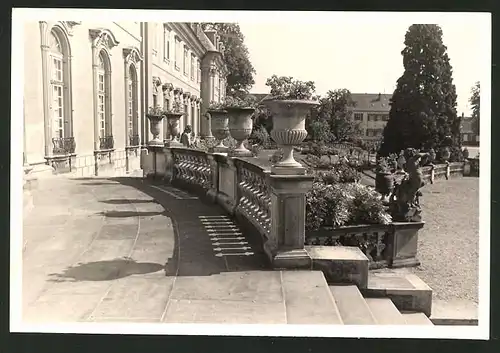 Fotografie Ansicht Stuttgart, Herrschaftliches Bauwerk mit Terrasse