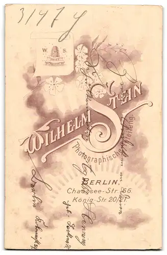 Fotografie Wilhelm Stein, Berlin, Portrait bürgerliches Paar in zeitgenössischer Kleidung