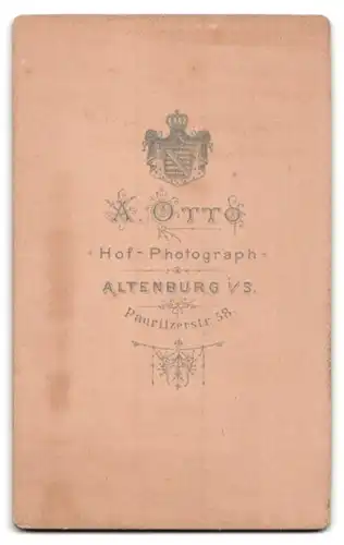 Fotografie A. Otto, Altenburg i / S., Portrait bürgerliche Dame mit hochgestecktem Haar