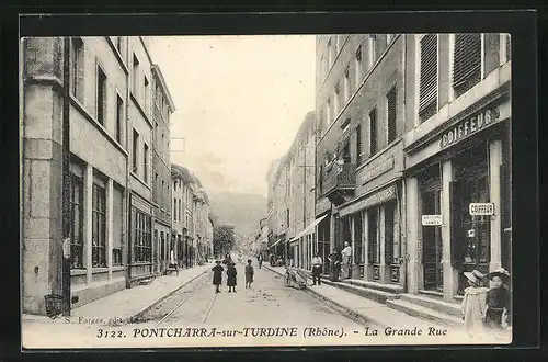 AK Pontcharra-sur-Turdine, La Grande Rue