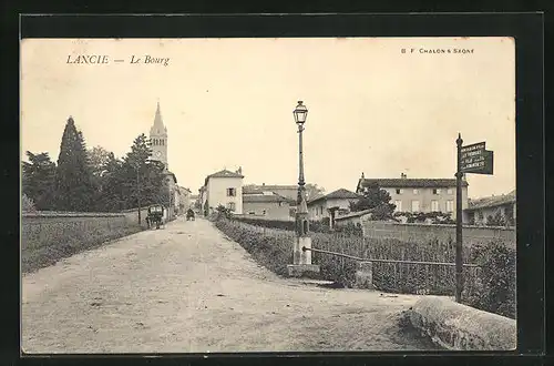AK Lancie, Le Bourg