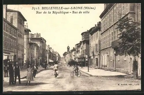 AK Belleville-sur-Saone, Rue de la République, Bas de ville