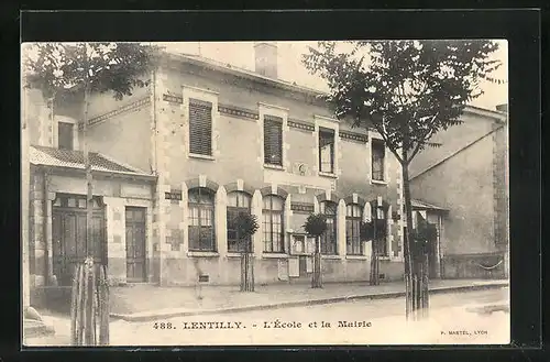 AK Lentilly, L`École et la Mairie