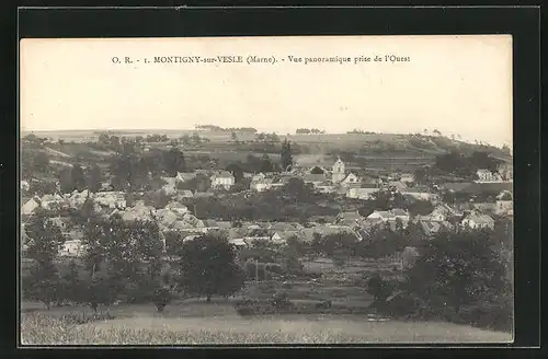 AK Montigny-sur-Vesle, Vue panoramique prise de l`Ouest
