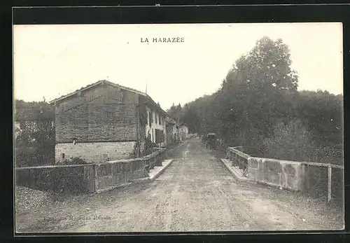 AK La Harazée, Strassenpartie, Vue générale