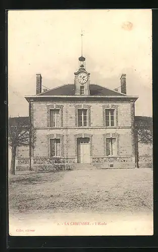 AK La Chaussée, L`Ecole