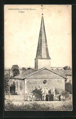 AK Dommartin-sur-Yèvre /Marne, L`Eglise