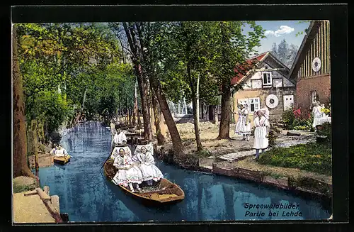AK Lehde / Spreewald, Kahnpartie, Frauen in Tracht