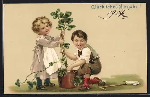 AK Gärtnerjunge mit Mädchen und Kleeblättern, Glückliches Neujahr