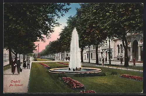 AK Krefeld, Partie am Ostwall mit Springbrunnen